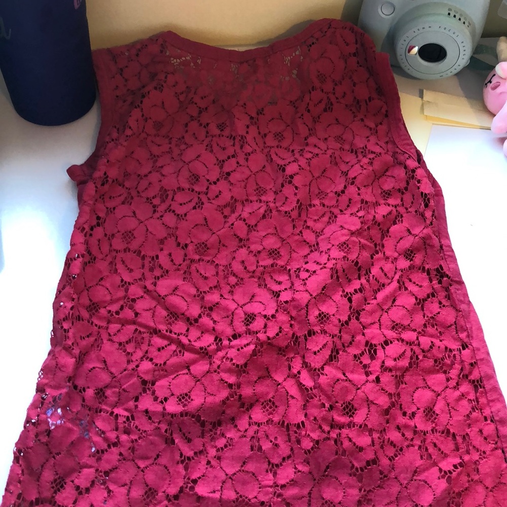 Red tank top - Picture 2 of 3